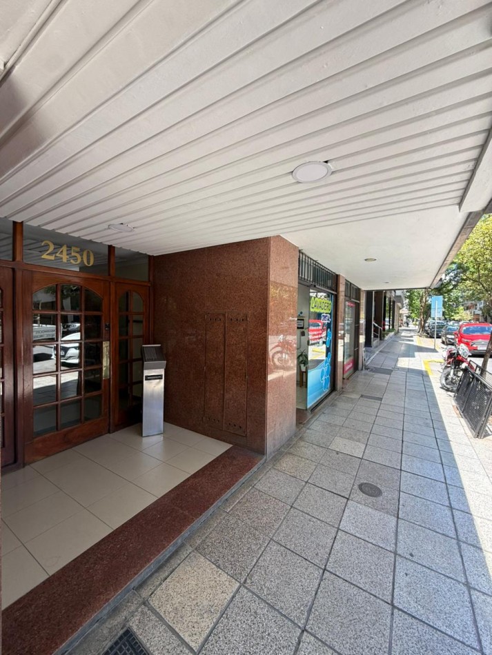 LUMINOSO DEPTO 2 AMB CON BALCON SALIENTE. APTO CREDITO