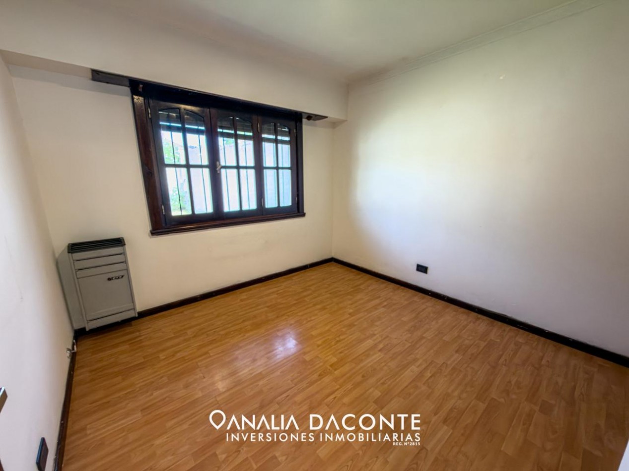 Chalet 4 amb con jardin y garage en San Jeronimo