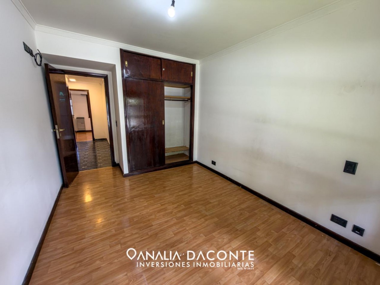 Chalet 4 amb con jardin y garage en San Jeronimo