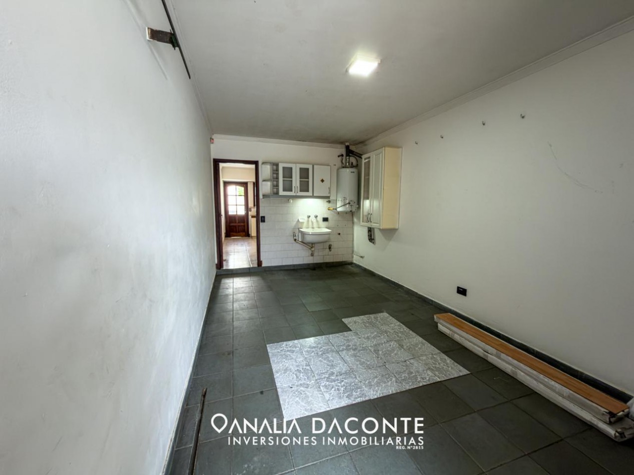 Chalet 4 amb con jardin y garage en San Jeronimo