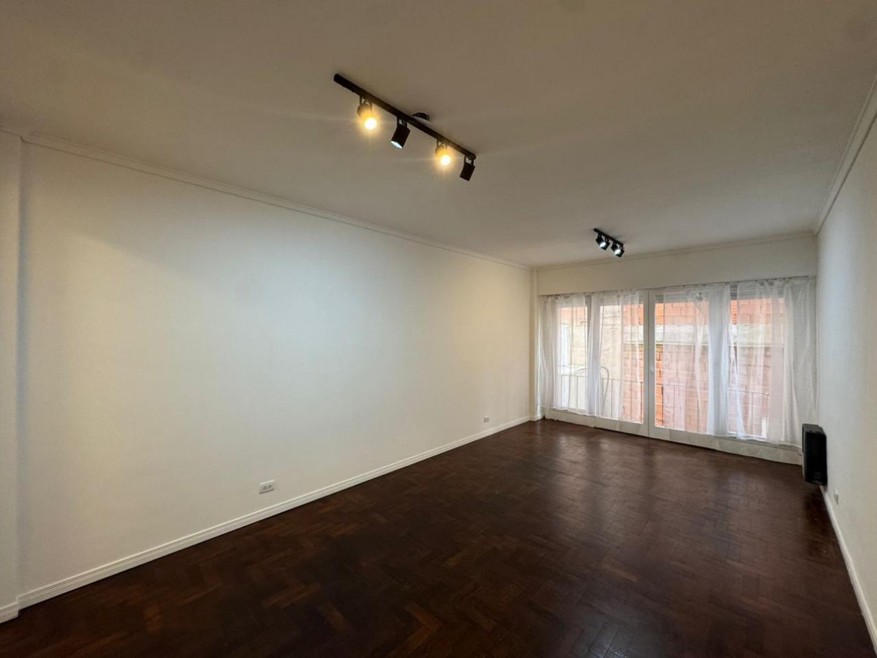 DEPTO 3 AMB + DEPENDENCIA! PLAZA COLON