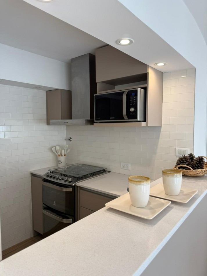 HERMOSO DEPTO 3 AMB RECICLADO Y AMOBLADO! CENTRO