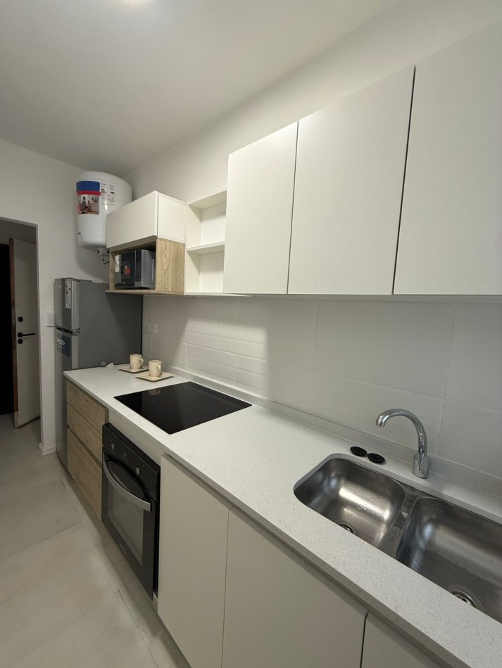 HERMOSO DEPTO 2 AMB RECICLADO Y AMOBLADO!