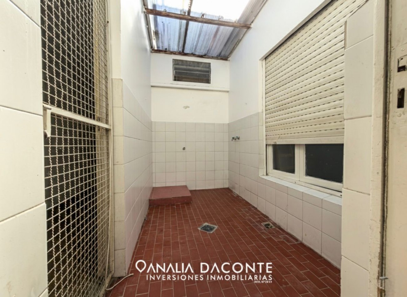 DEPTO 3 AMB CON BALCON A LA CALLE , SIN EXPENSAS! 