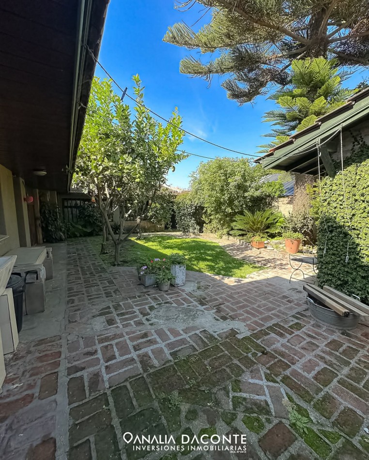 Chalet 3 amb con depto 2 amb en San Jeronimo