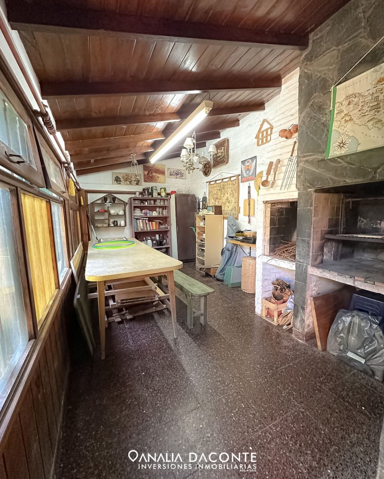 Chalet 3 amb con depto 2 amb en San Jeronimo