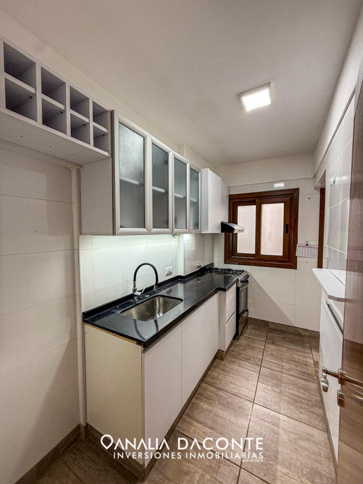 3 amb con cochera y balcon en MARAL 34