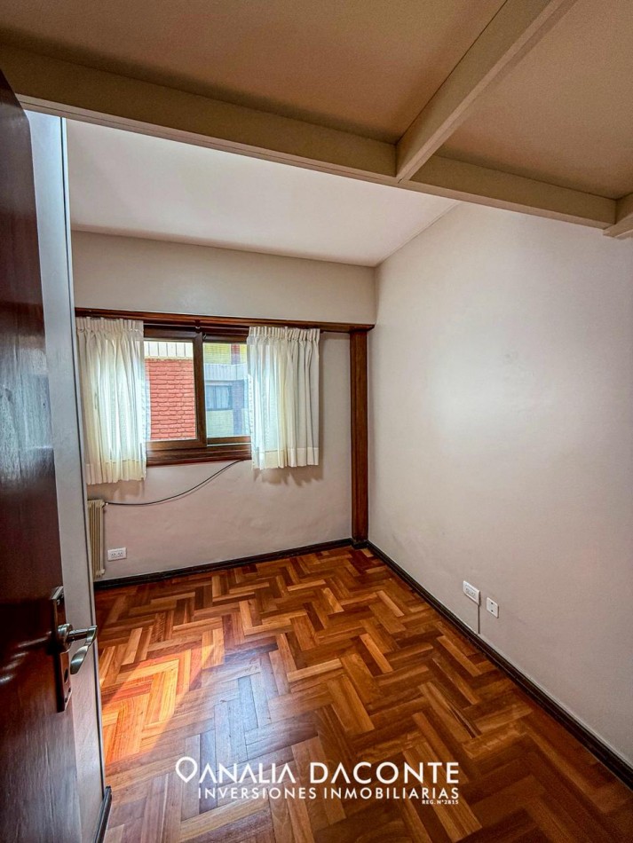 3 amb con cochera y balcon en MARAL 34