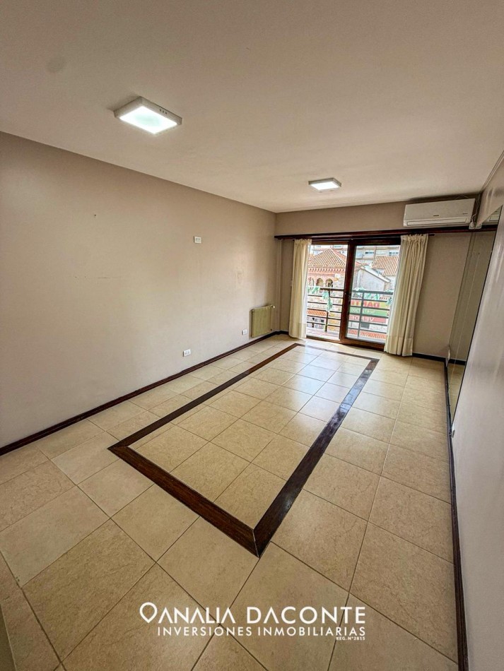 3 amb con cochera y balcon en MARAL 34