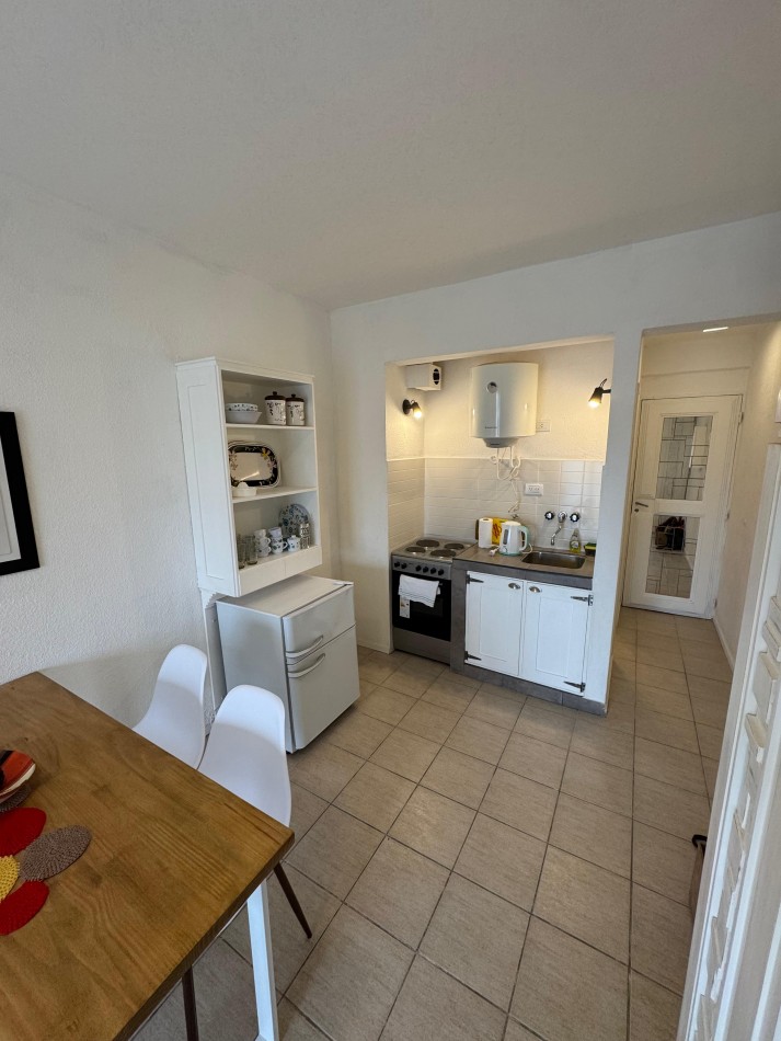 Alquiler 24 meses 1 amb con balcon