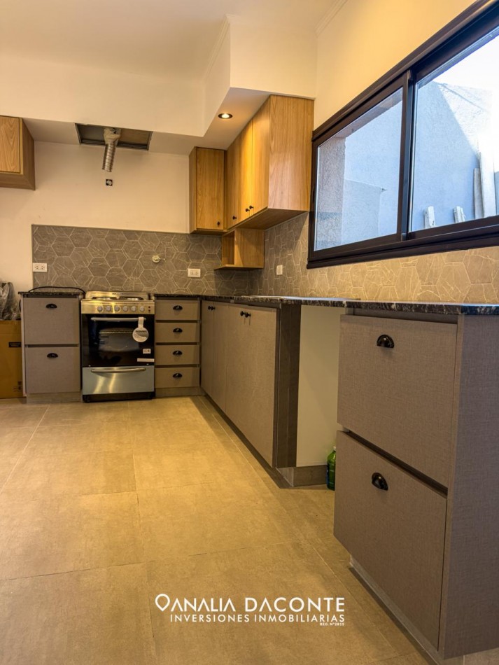 Chalet en ph 3 amb a estrenar con garage y patio. 