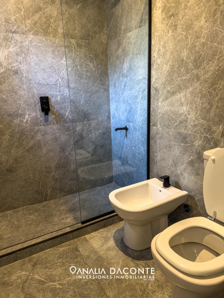 Chalet en ph 3 amb a estrenar con garage y patio. 