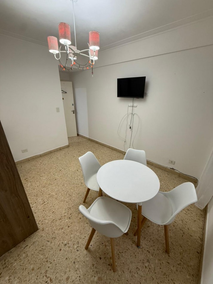 Reservado! Ambiente lateral. Plaza Colon!