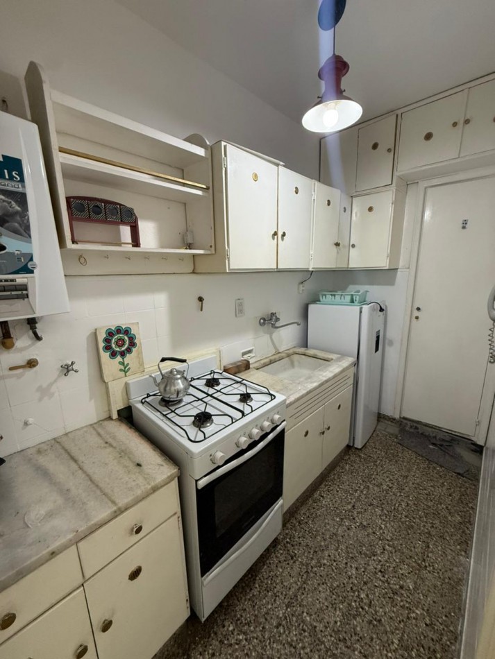 Reservado! Ambiente lateral. Plaza Colon!