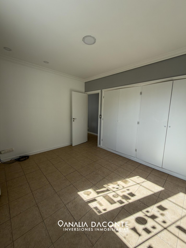 Chalet 5 amb de categoria 