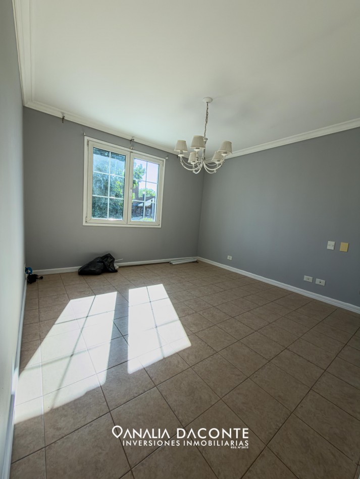 Chalet 5 amb de categoria 