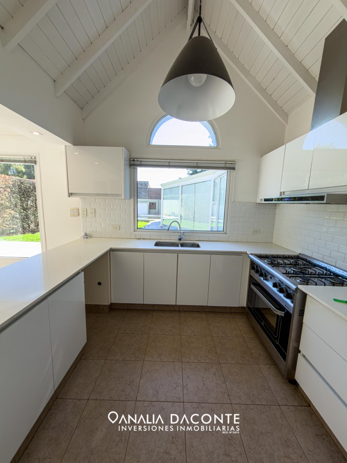 Chalet 5 amb de categoria 