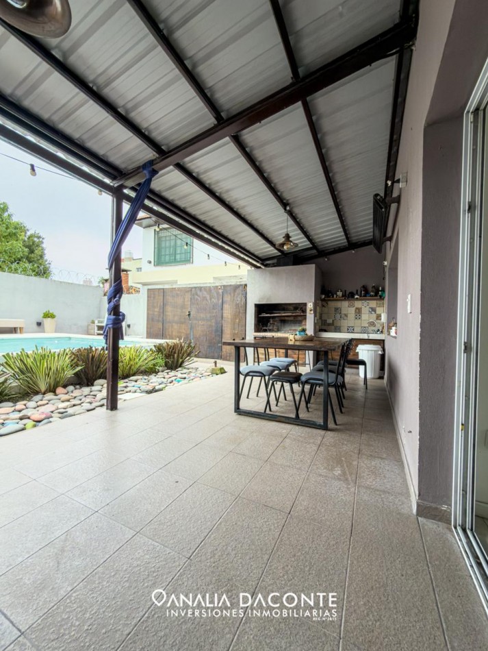 Moderno chalet 4 amb. Los Pinares