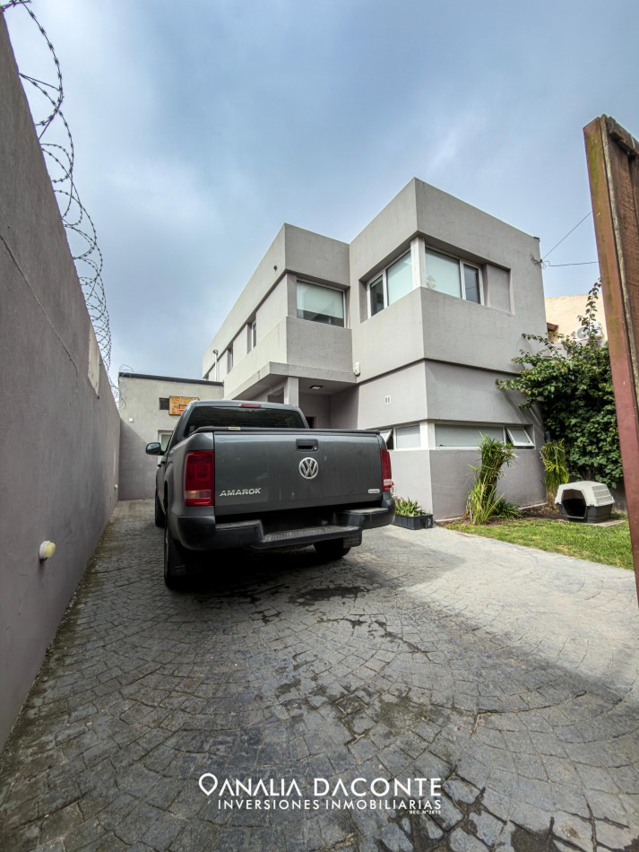 Moderno chalet 4 amb. Los Pinares