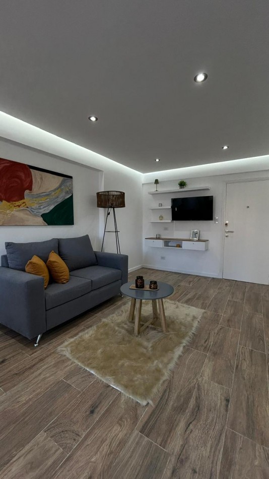 2 amb  vista al mar, con dependencia y cochera fija doble