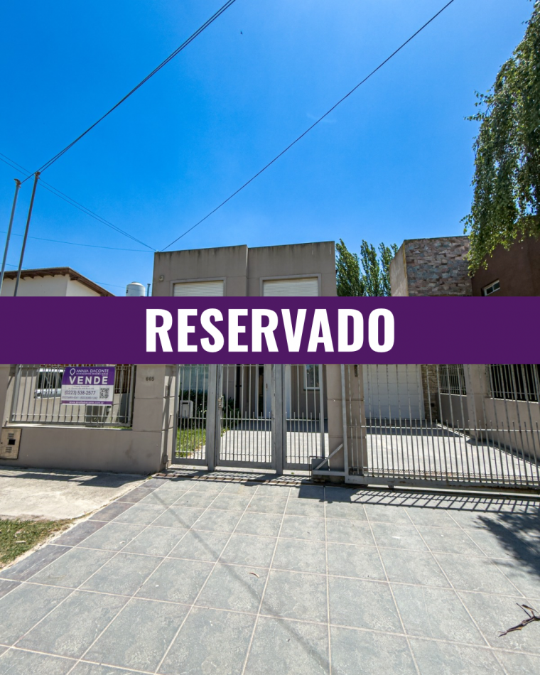 RESERVADO EN 72HS!!! MODERNO CHALET 4 AMB CON GARAGE, PARQUE Y PISCINA! LOS PINARES