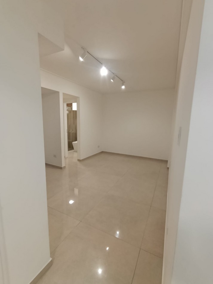 Departamento dos ambientes totalmente reciclado