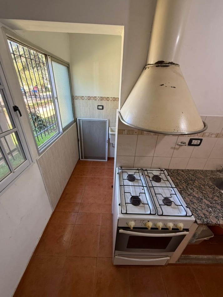 Amplio departamento 4 amb barrio Santa Rita