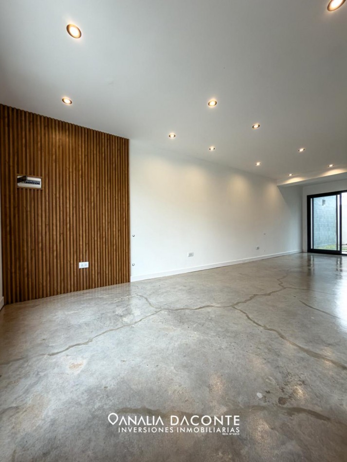 Duplex moderno a estrenar. 3 amb + escritorio  Los Pinares