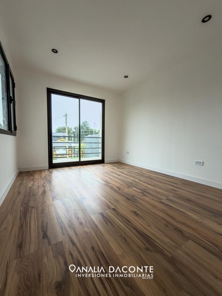 Duplex moderno a estrenar. 3 amb + escritorio  Los Pinares