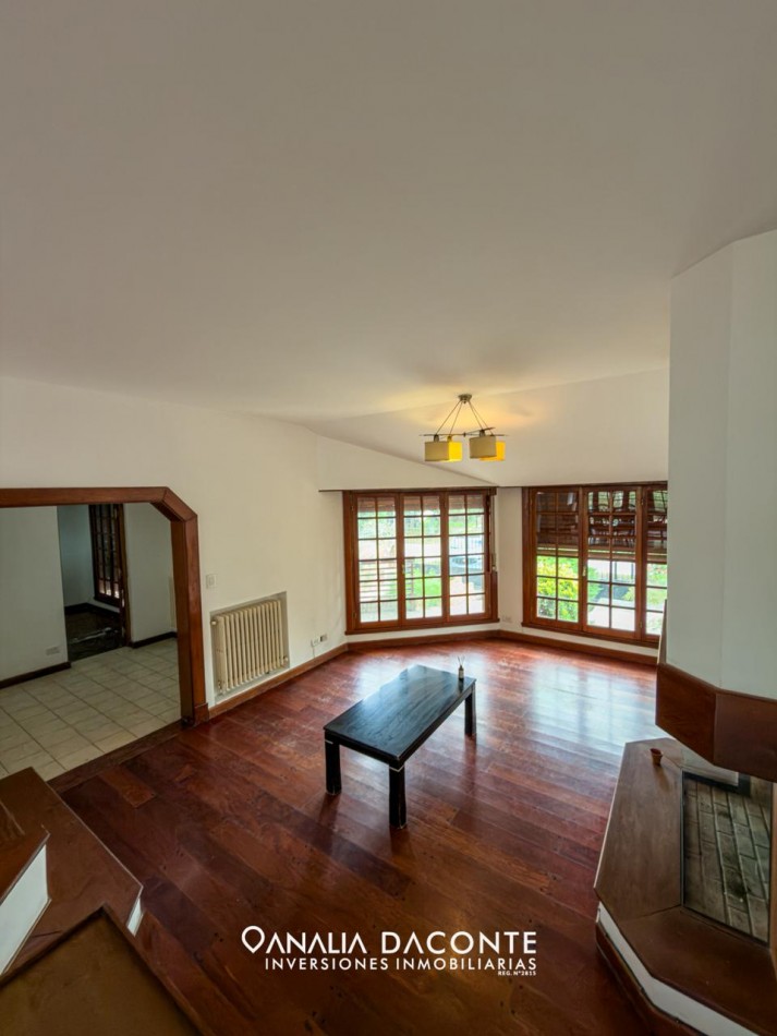Gran chalet 7 amb a reciclar! en Caisamar con parque y quincho