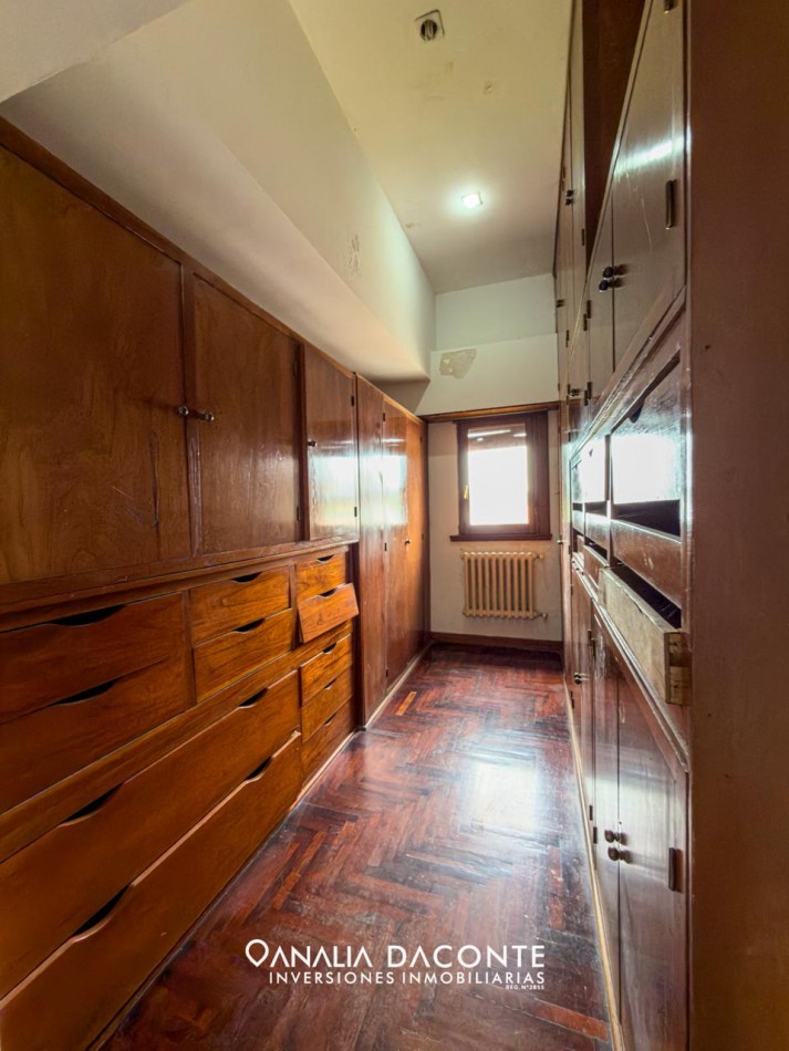 Gran chalet 7 amb a reciclar! en Caisamar con parque y quincho