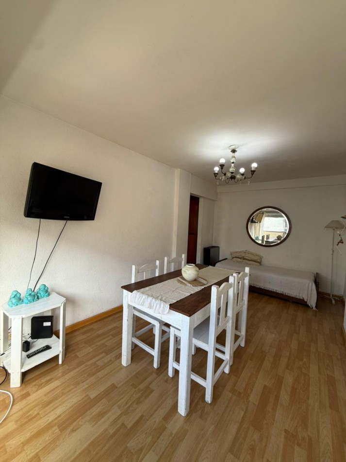 IMPECABLE DEPARTAMENTO 2 AMB CONTRAFRENTE ABIERTO! CENTRO