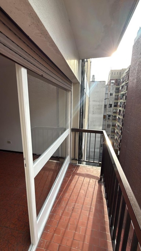 Departamento 1amb con balcon. Zona Aldrey