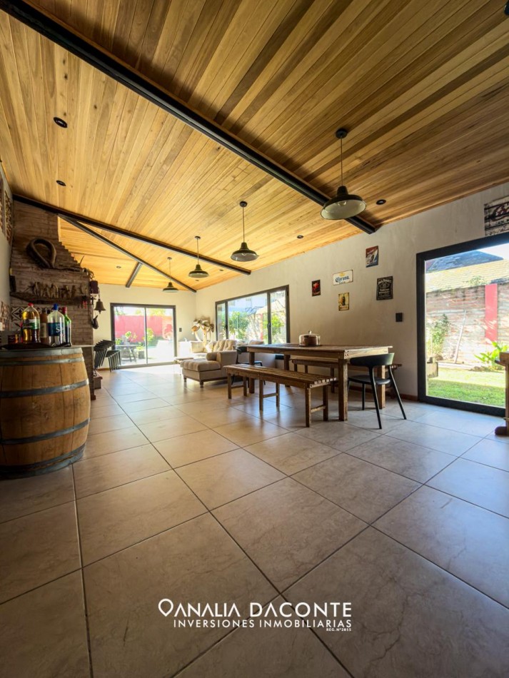 Exclusivo chalet 5 amb con piscina y gran parque en La Florida