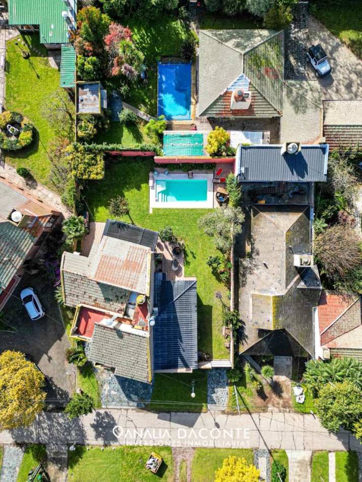 Exclusivo chalet 5 amb con piscina y gran parque en La Florida