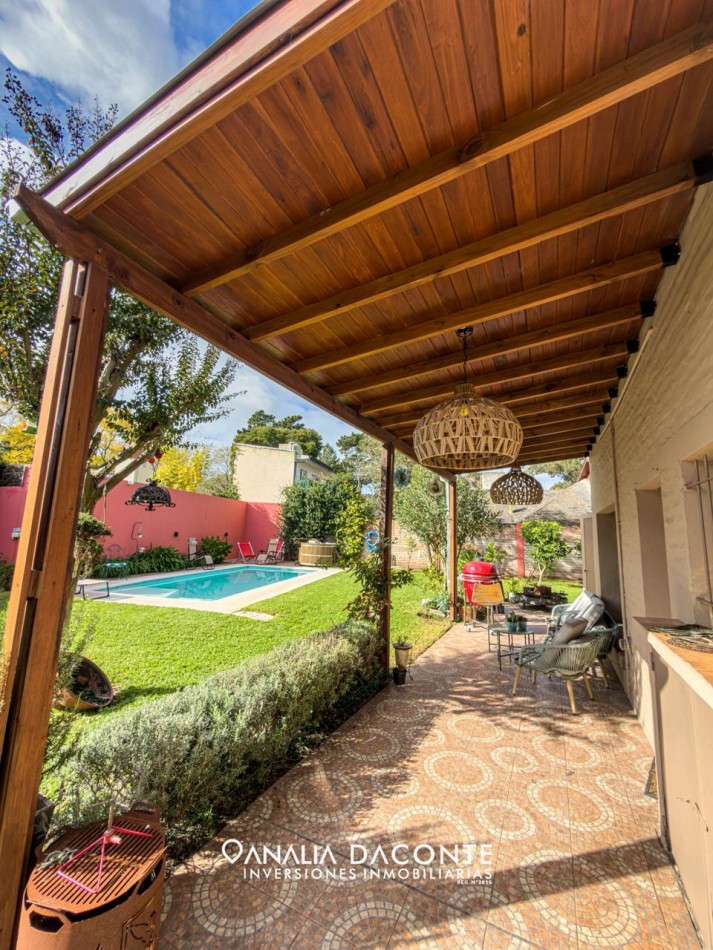 Exclusivo chalet 5 amb con piscina y gran parque en La Florida