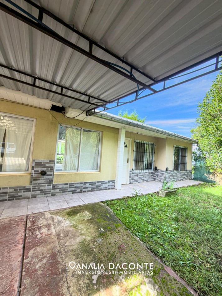 2 casas  en blocks con gran parque. Barrio El Sosiego