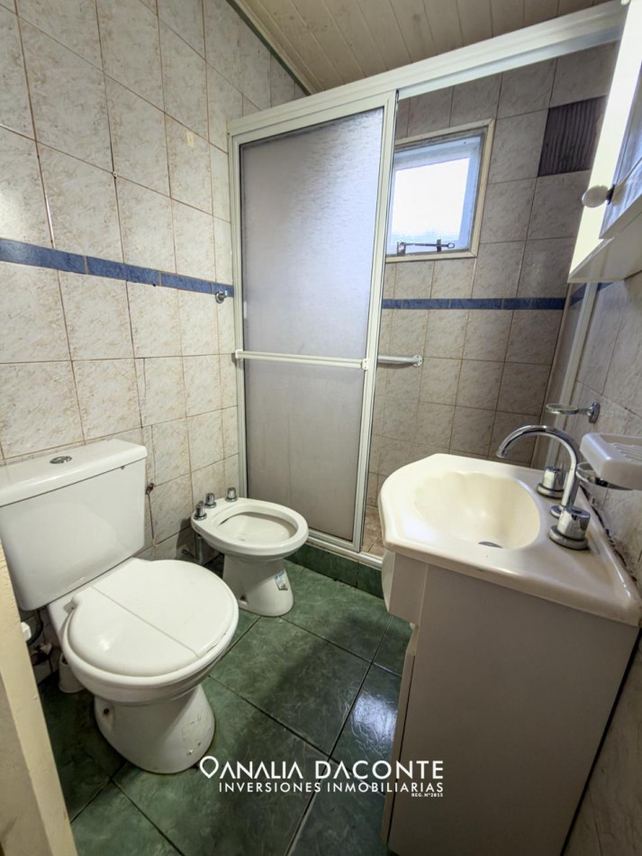 2 casas  en blocks con gran parque. Barrio El Sosiego