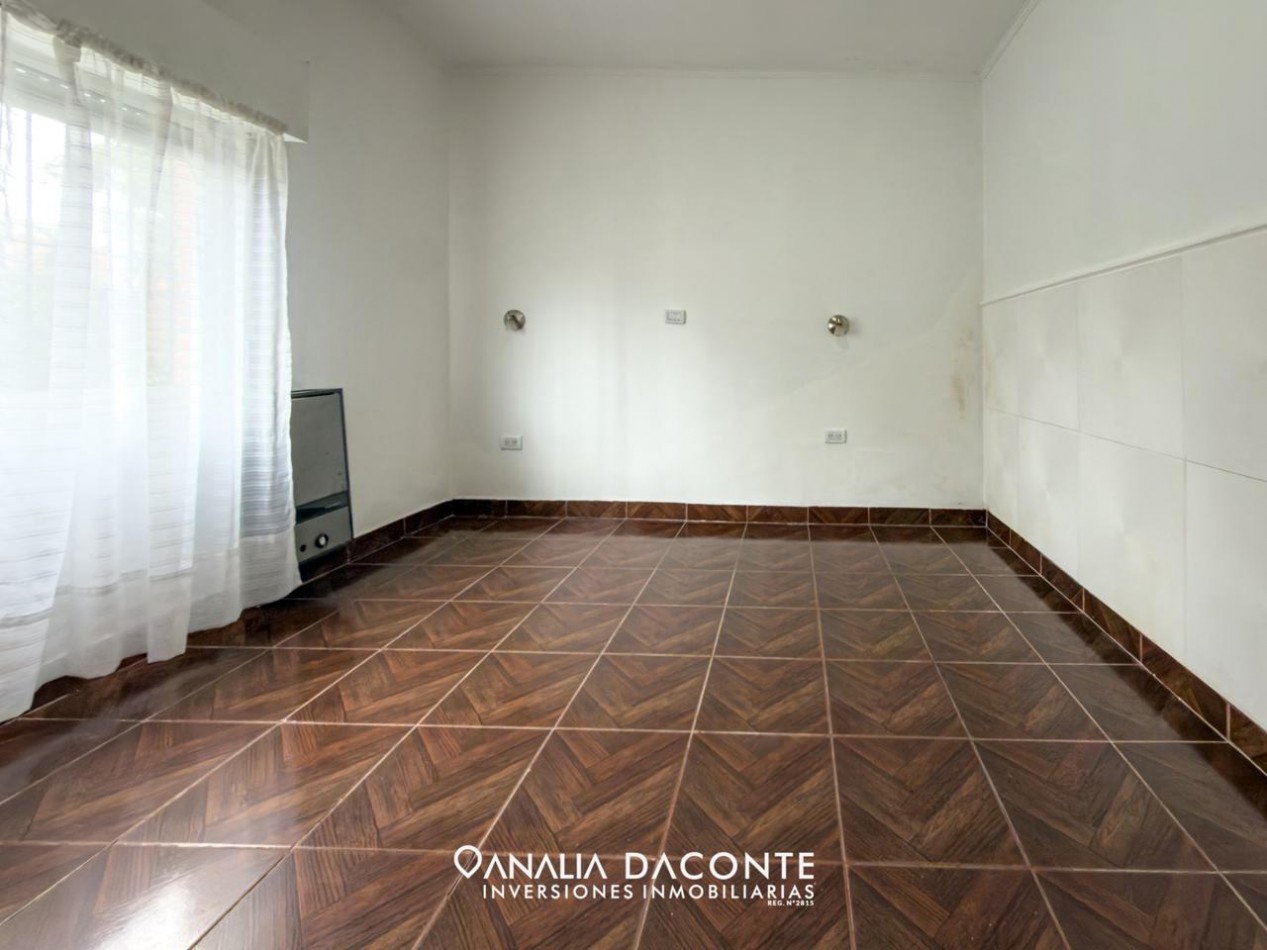 Impecable chalet sobre lote propio. Los Pinares