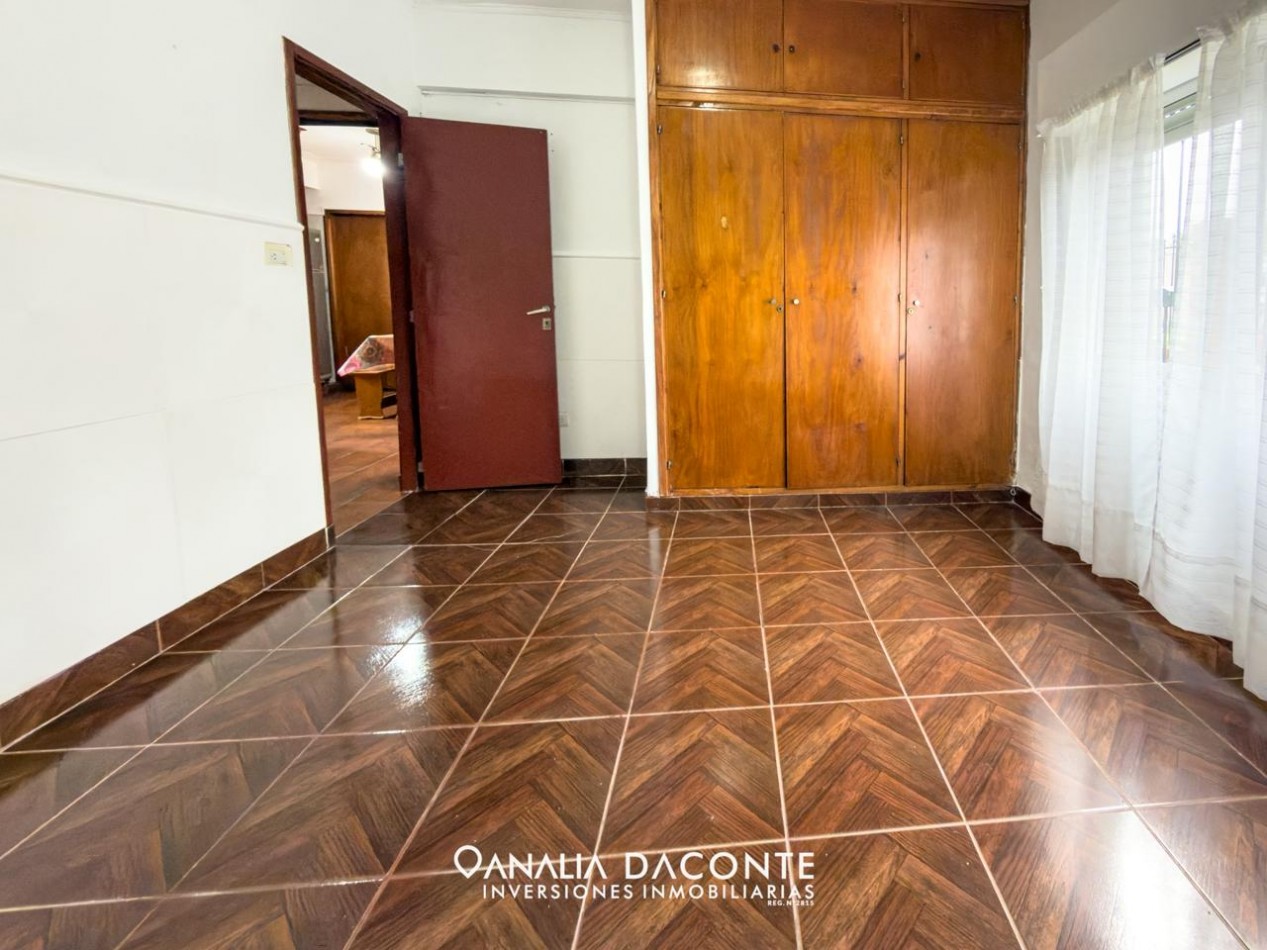 Impecable chalet sobre lote propio. Los Pinares