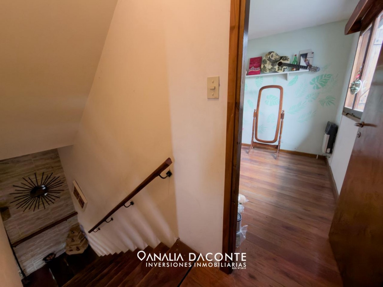 Chalet 4 amb con garage, quincho y jardin. Barrio Lopez de Gomara