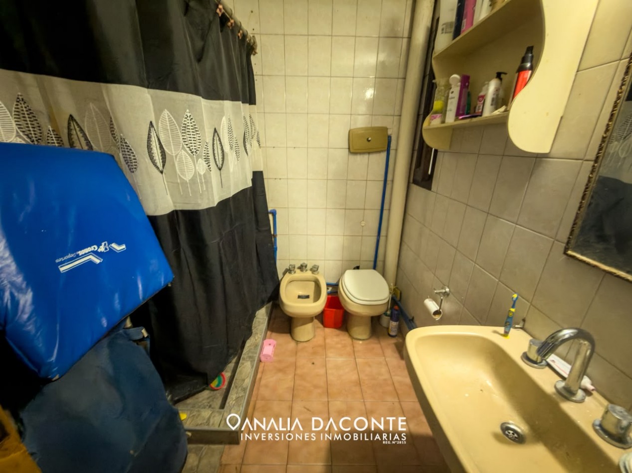 Chalet 5 amb con parque y cochera. Marcos Sastre al 2200