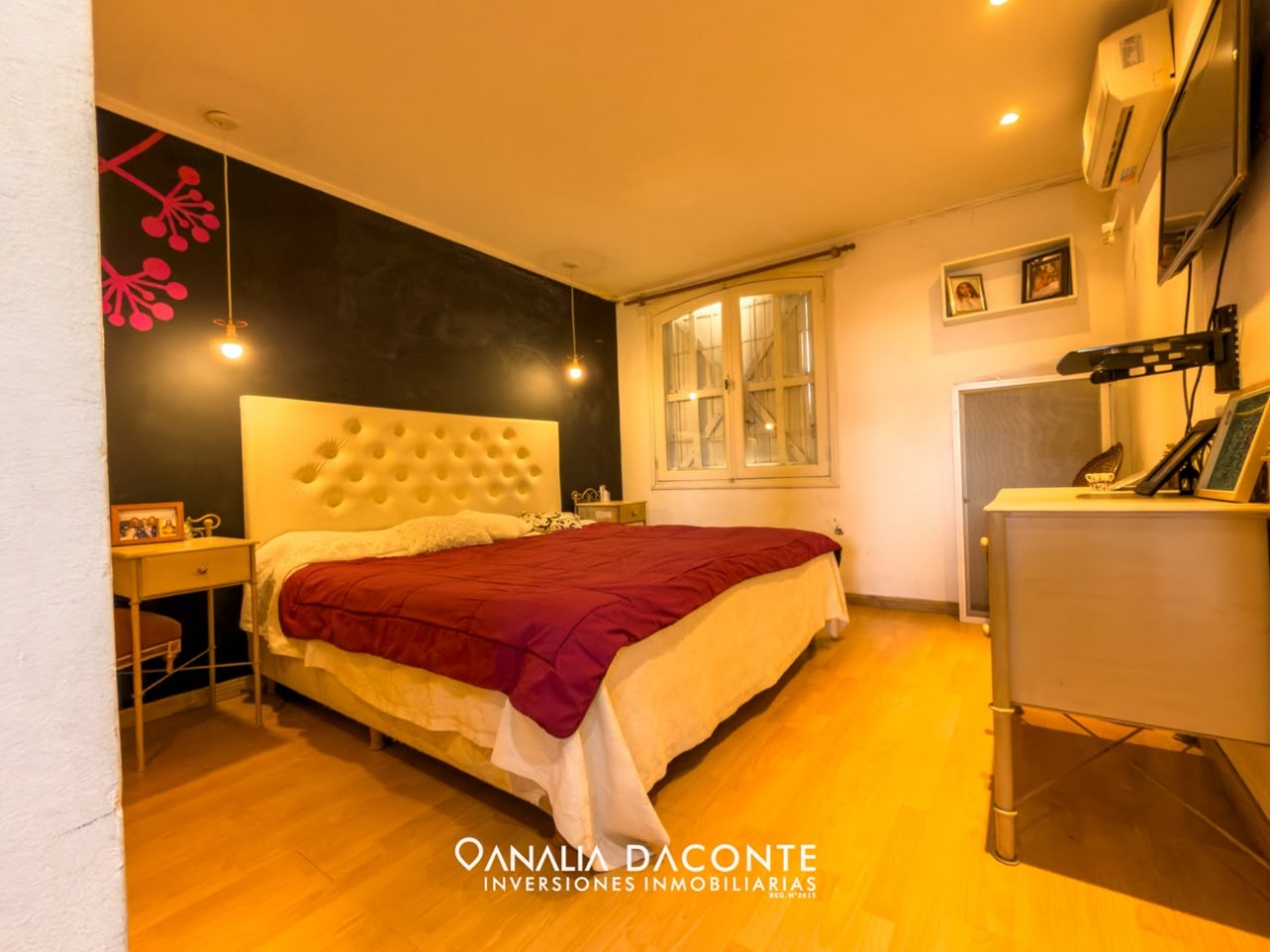 Gran chalet 5 amb con parque, piscina cubierta y garage. Barrio Constitucion