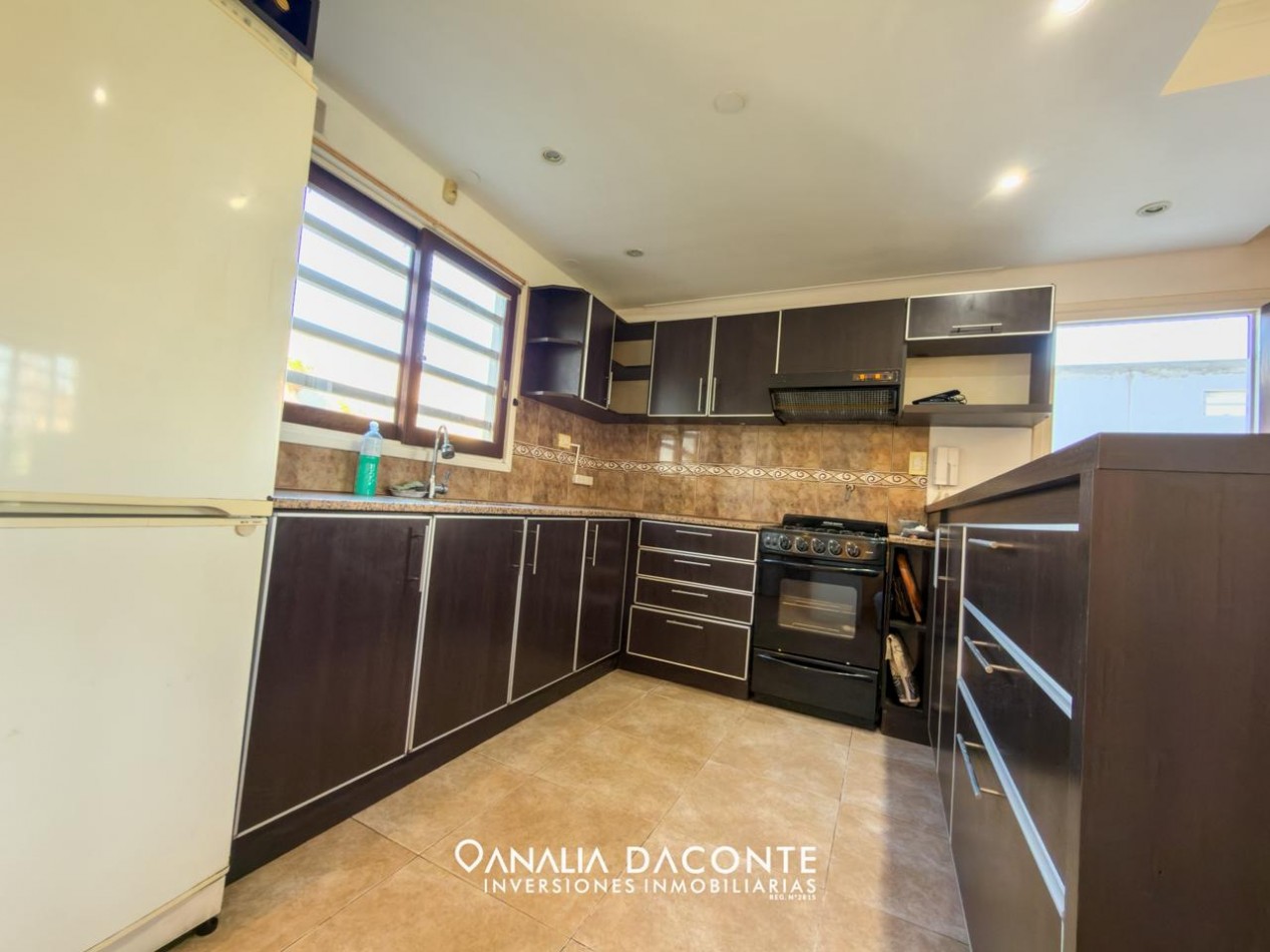 Moderno duplex 3 amb con garage. Jovellanos 1300
