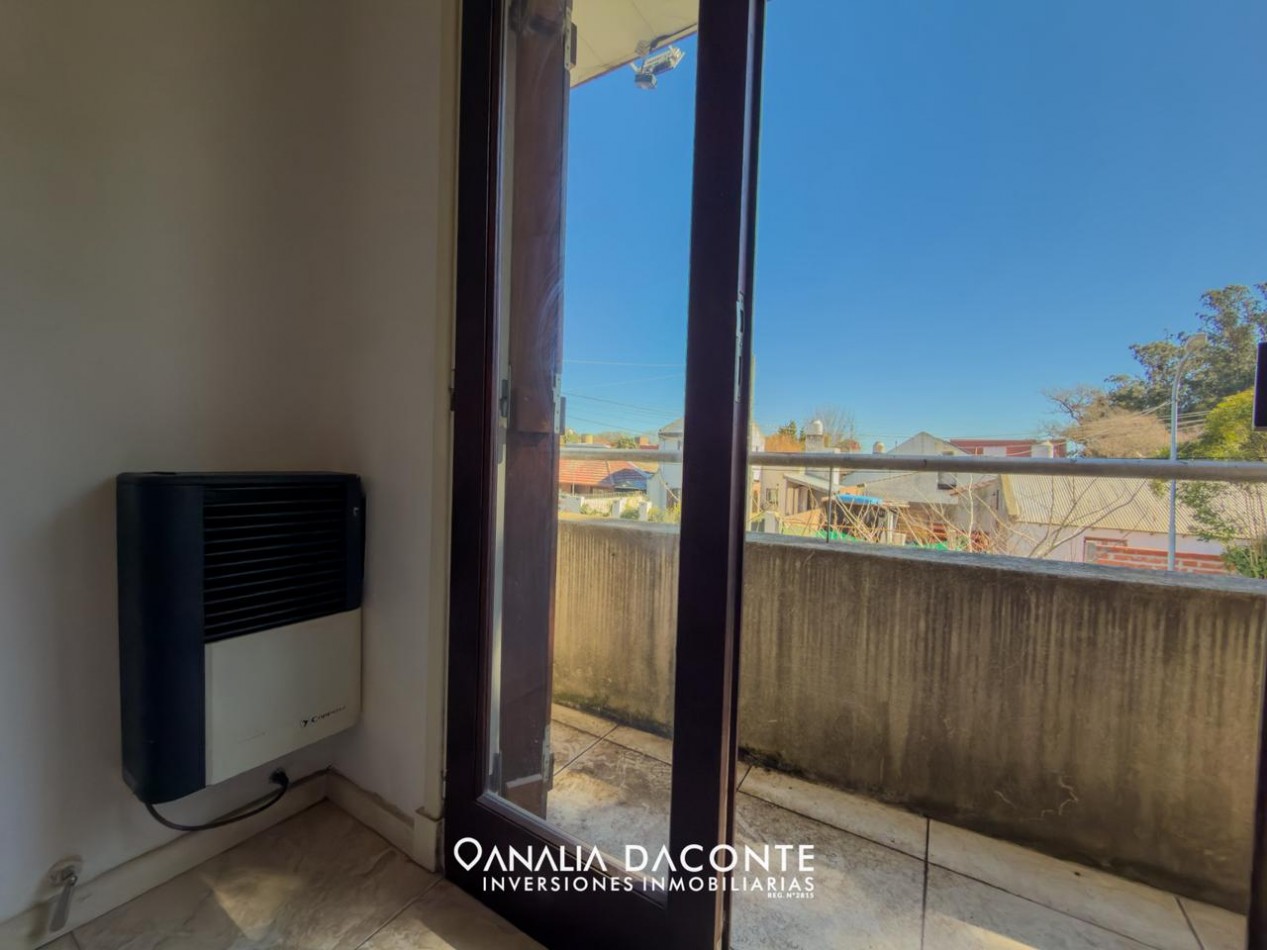 Moderno duplex 3 amb con garage. Jovellanos 1300