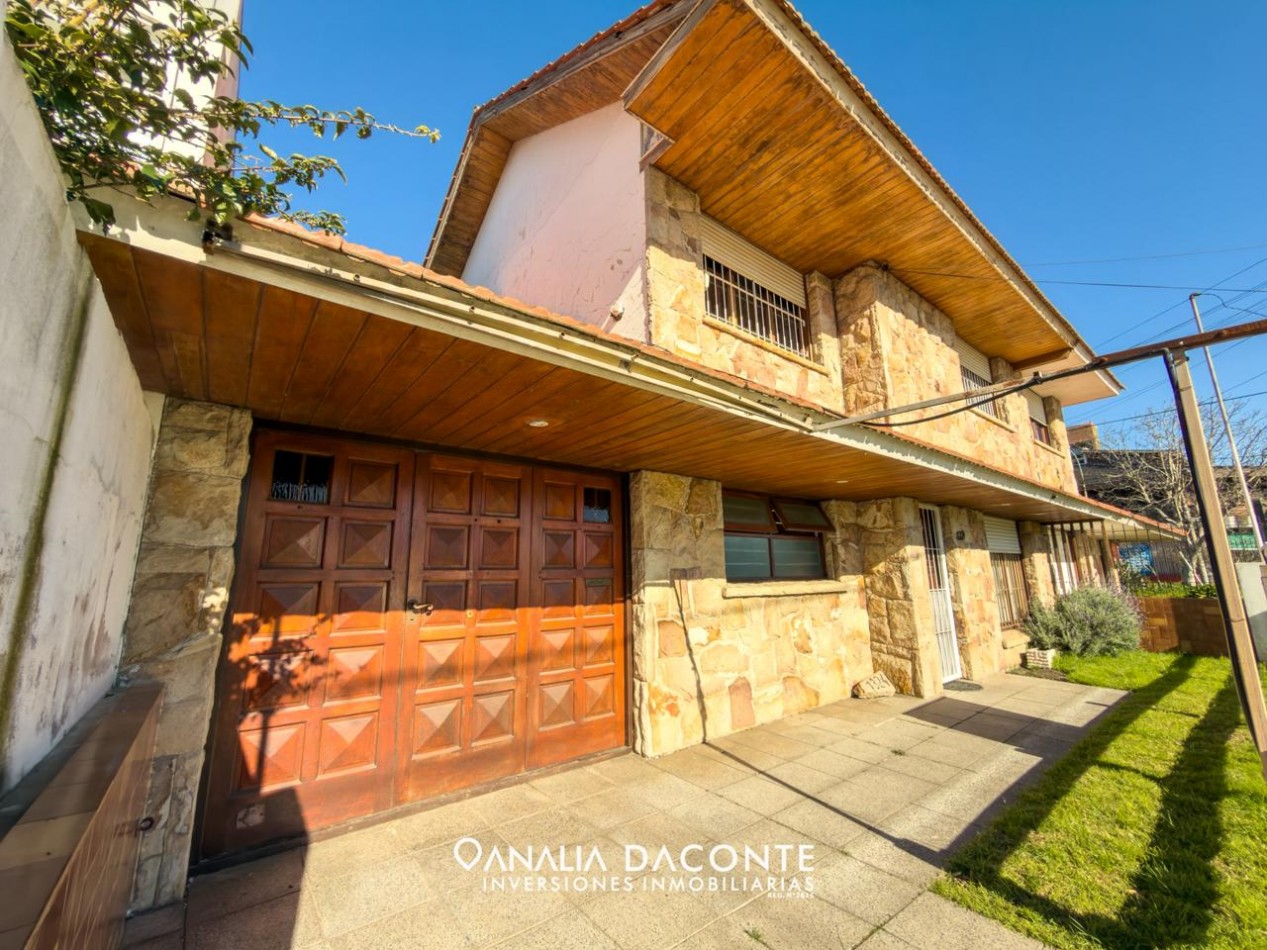 Solido chalet 4 amb + garage con dependencia. Tejedor al 1300