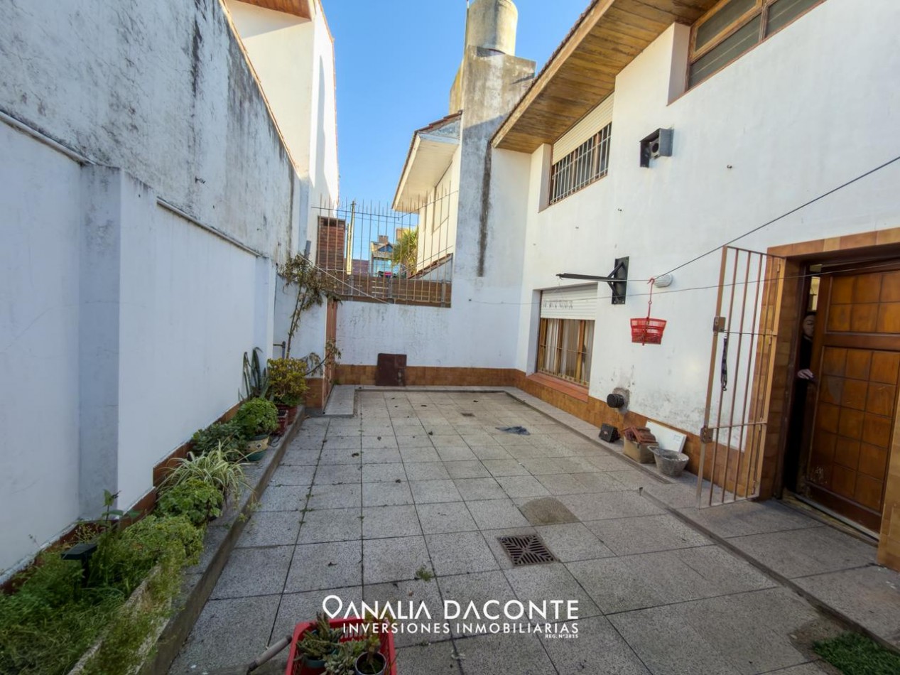 Solido chalet 4 amb + garage con dependencia. Tejedor al 1300