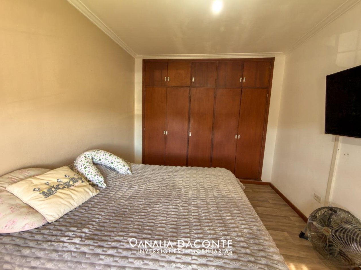 Solido chalet 4 amb + garage con dependencia. Tejedor al 1300