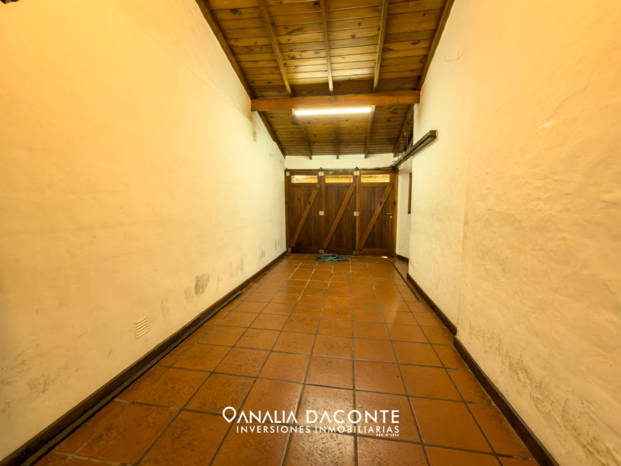 Amplio chalet 5 amb. Ituzaingo y Malvinas