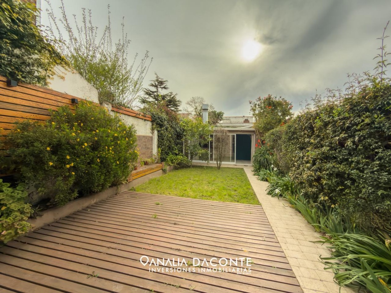 Moderno duplex 4 amb con jardin y quincho. Francia y Beruti